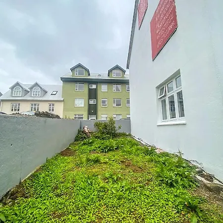 Enjoy Reykjavik Yellow Door Apartment Exterior photo